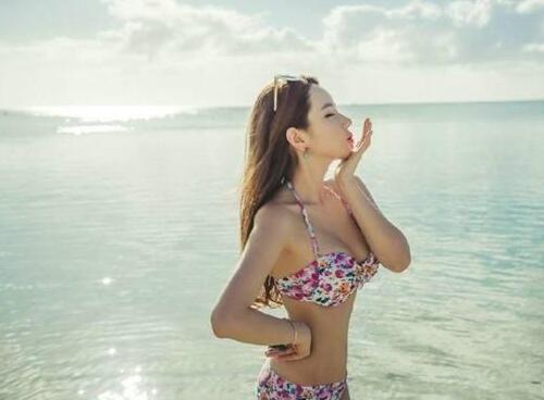 帕罗玛吉曼涅兹老婆是维多利亚丽茜吗?性感诱人的写真