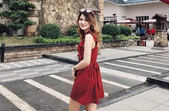 ������ʲô��˼?С���������黳����˭�ĺ���